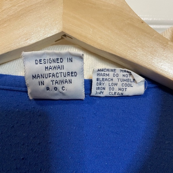 VTG Sea Waves blue ‘Hawaii’ polo shirt w/ rainbow collar & sleeve detail sz L - Picture 7 of 11